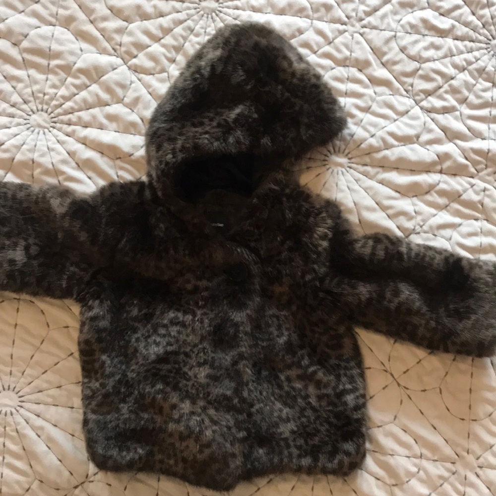 Baby gap faux fur leopard jacket 12-18 months